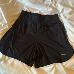 Reebok play dry shorts in black with front and back pocket size small